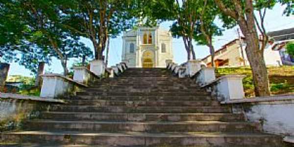 Ponte Nova-MG-Escadarias da Igreja do Rosrio-Foto:sgtrangel