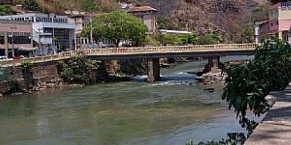 Ponte Nova-MG-Ponte sobre o Rio Pitangas-Foto:GELASBRFOTOGRAFIAS 