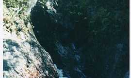 Arapiranga - Arapiranga-BA-Cachoeira da Andorinha-Foto:verlansp