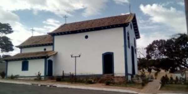 Igreja Nossa Senhora do Rosrio, Por Mauro Tadeu Vieira