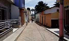 Rio Pardo de Minas - Rua "estreita" no centro de Rio Pardo de Minas-Foto:Rmulo Henok