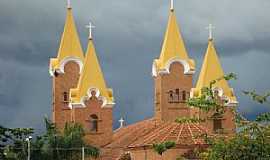 Romaria - Romaria-MG-Torres do Santurio de N.Sra.da Abadia no Distrito da gua Suja-Foto:Eldo Brasil