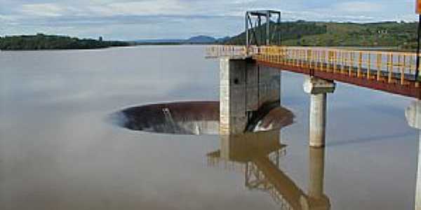 Salinas-MG-Plataforma na Barragem-Foto:JOTALU