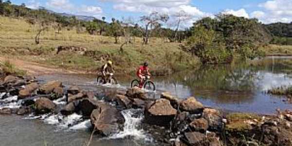 Imagens da cidade de Santa Brbara do Monte Verde - MG