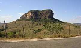 Santa Cruz do Escalvado - Pedra do Escalvado em Santa Cruz do Escalvado-MG-Foto:marcio dos santos al