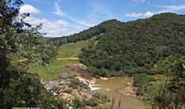 Santa Filomena - Cachoeira do Rio Manhuau-Foto:andre teles 