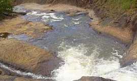 Santana do Garambu - Cachoeira do Rio Capivar (Z Fortes)em Santana do Garambu - MG