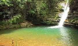 Santana do Garambu - Cachoeira da gua Limpa em Santana do Garambu - MG