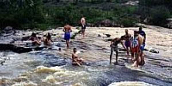 Cachoeira de Macabas em Santo Antnio da Vargem Alegre-Foto:santoantoniodavargemalegre.