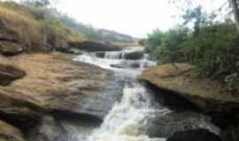 Santo Antnio do Aventureiro - Cachoeira Alta, Por Karina Torres