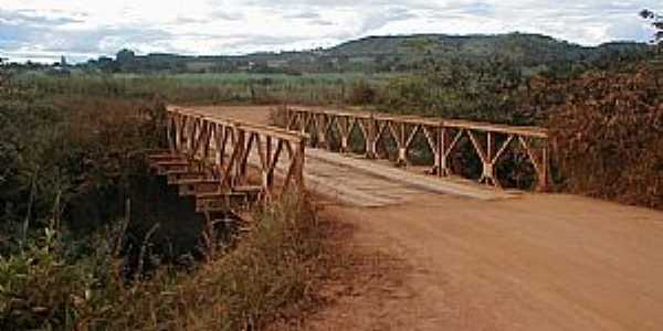 CHEGANDO EM SANTO ANTNIO DO RETIRO-MG - Por JOTALU