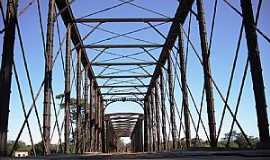 Santo Hiplito - Santo Hiplito-MG-Ponte sobre o Rio das Velhas-Foto:Leandro Dures
