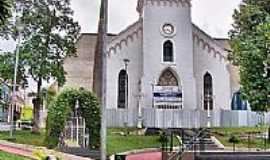 Santos Dumont - Praa Cesrio Alvim e Igreja de So Miguel Arcanjo e Almas em Santos Dumont-MG-Foto:Jorge A. Ferreira Jr