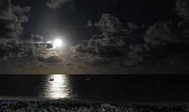 Barra Grande - Barra Grande-AL-A lua e o mar-Foto:Jefferson Wellano