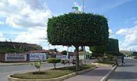 Banza - Avenida central em Banza-BA-Foto:Glucio Almeida