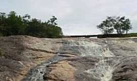 So Tiago - Cachoeira da Fbrica em So Tiago-MG-Foto:Amrico Vivas