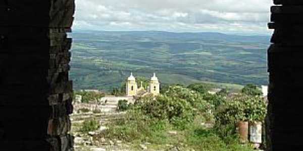 So Thom das Letras-MG-Vista atravs da janela da Casa de Pedra-Foto:Edgard Thomas