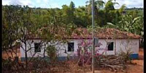 Casa em rea rural na Comunidade do Bia em Senador Modestino Gonalves-MG-Foto:Edson Ramos Rodrigues