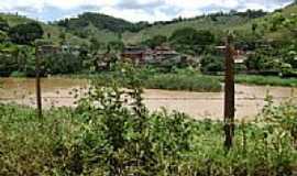 Tabajara - Rio Manhuau e o Distrito de Tabajara-Foto:Gustavo Sturzenecker