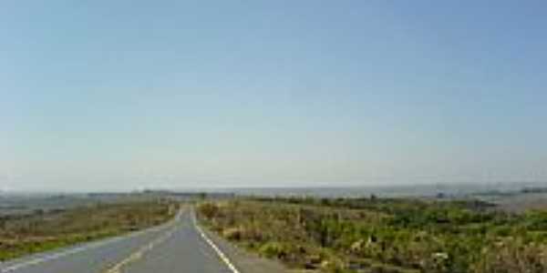Estrada pra Ibiá em Tapuirama porJander Penco