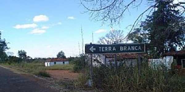 Imagens da localidade de Terra Branca - MG