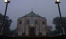 Tiradentes - Tiradentes-MG-Igreja da Santssima Trindade-Foto:Paulo Yuji Takarada