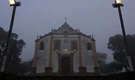 Tiradentes - Tiradentes-MG-Igreja da Santssima Trindade-Foto:Paulo Yuji Takarada