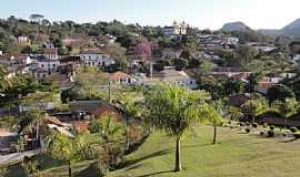 Tiradentes - Tiradentes-MG-Vista parcial da cidade-Foto:Paulo Yuji Takarada