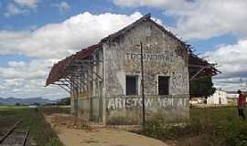 Tocandira - Tocandira-MG-Entiga Estao Ferroviria em junho de 2004,hoje desativada-Foto:Alberto Fernandes de Oliveira