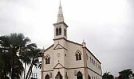 Barreiras - Catedral de So Joo Batista em Barreiras-Foto:Vicente A. Queiroz