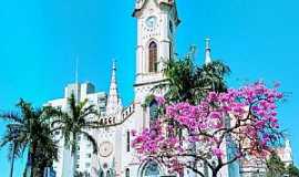 Uberaba - UBERABA - MG 
Catedral Sagrado Corao de jesus ,Sto Antonio e S Sebastio 
Fotografia de Valmir Silveira