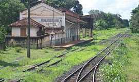 Uberaba - Uberaba-MG-Estao Ferroviria do Bairro Palestina-Foto:Leonardo Figueiredo