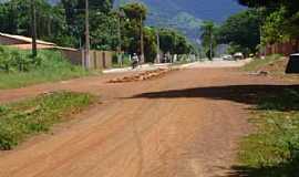 Uruana de Minas - Uruana de Minas-MG-Rua de Uruana-Foto:Joo Cssio Barbosa Costa