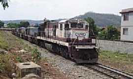 Vespasiano - Vespasiano-MG-Trem passando pela cidade-Foto:Pedro Rezende 