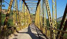 Vista Alegre - Ponte sobre Rio Pomba-Foto:DLester - Kta 