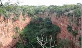 Bonito - Bonito-MS-Buraco das Araras-Foto:asmaisbelascidades.
