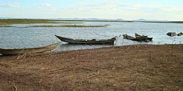 Bem Bom-BA-Barcos de pescadores-Foto:Gildesio Barbosa