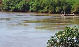 Guau - Rio Dourado na localidade de Cascalheira, Distrito de Guau-Foto:Antonio B. de Souza