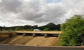 Bendeg - Ponte sobre Riacho do Sargento em Bendeg-Foto:Adriano_Rodrigo