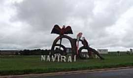 Navira - Monumento na entrada da cidade de Navira-MS-Foto:Jos Carminatti