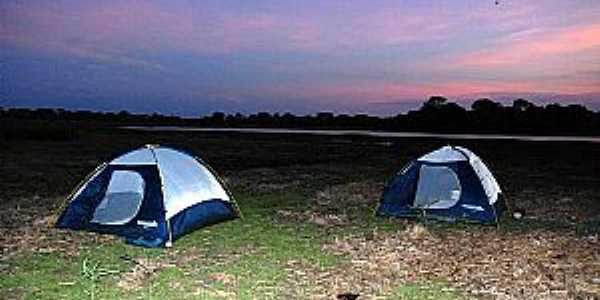 Nhecolndia-MS-Entardecer no Camping-Foto:destinodeviagem