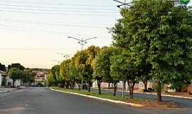 Paranaba - Av. Evaristo Pereira Ferreira  - Foto Parada Dez