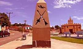 Acorizal - Monumento na Praa Cel. Tonho Obra do artista Fredde Fogaa