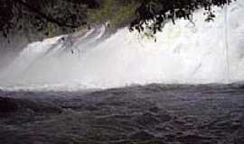 Apiacs - Cachoeira do Ximari 
