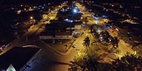 Araguaiana-MT-Vista noturna do centro-Foto:Walmor Barros