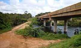 Campo Novo do Parecis - Ponte sobre o Rio Sacre na Rodovia MT-255 em Campo Novo do Parecis-MT-Foto:geraldopoiani