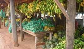 Caramujo - Venda de frutas na estrada-Foto:Washington Ribeiro