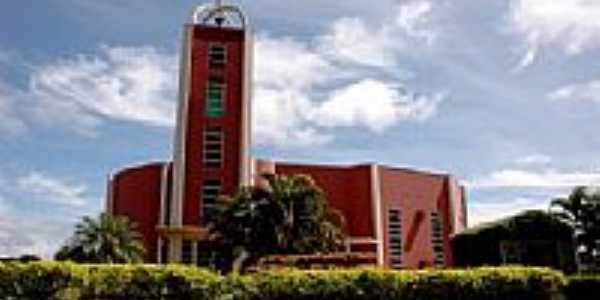 Igreja Matriz de N.Sra.da Glria em Claudia-Foto:Eduardo Gomes de Andrade