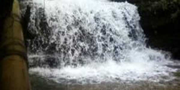 Cachoeira TOCA DA ONA (fazenda \Mangaba 48 km de confresa), Por Valdson Tome