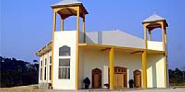 Igreja Nossa Senhora dos Montes Claros na vila Ouro Verde dos Pioneiros Municpio de Cotriguau-Foto:Eduardo Gomes de Andrade